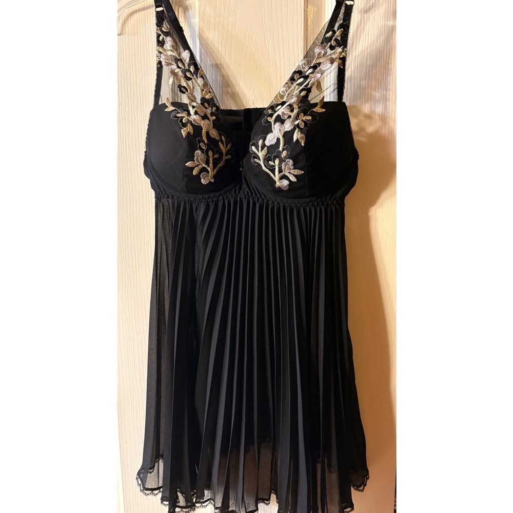 Seductive Babydoll Lingerie Black Floral Embroidered Pleated Mini Slip‎ Medium